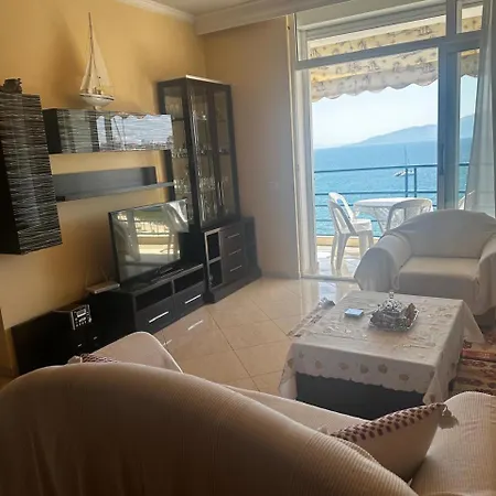 Aria's Apartment *